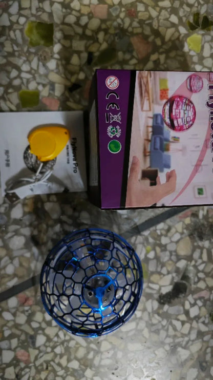 Orbe volant LED et son emballage